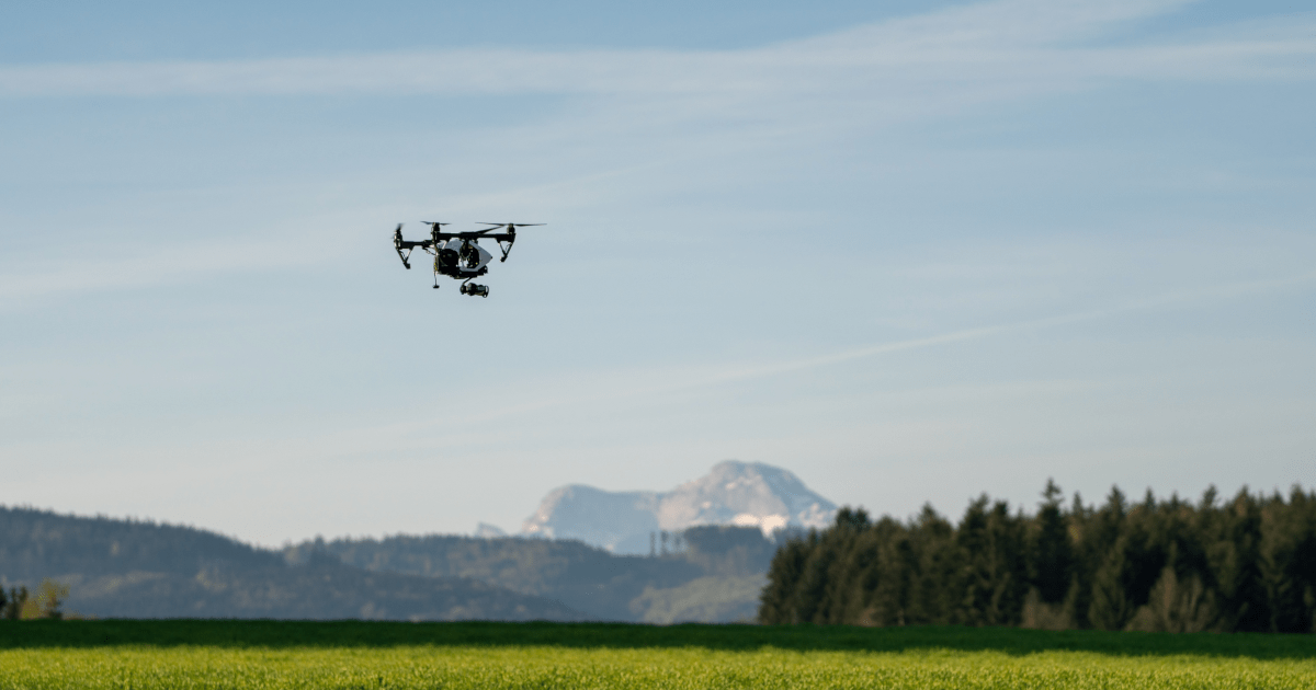 Opryski dronami bez formalności. Ministerstwo upraszcza przepisy dla rolników