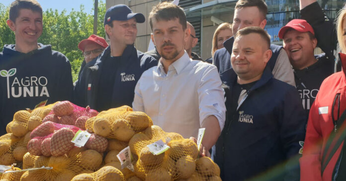 AGROunia rozdaje 10 ton ziemniaków w ramach akcji 