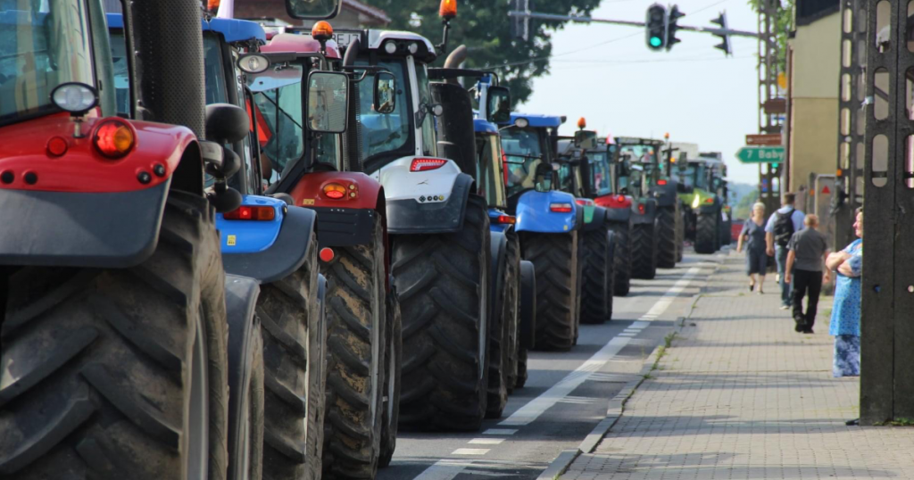 Protest rolników w Ząbkowicach Śląskich. Utrudnienia na S8