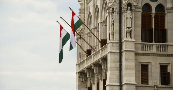 Węgry wprowadzają od lutego ceny regulowane na podstawowe produkty