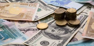 Dolar jest najdroższy w historii, a euro kosztuje najwięcej od 2004 roku