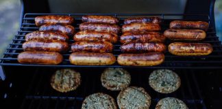 Pierwszy kraj w UE zakazał stosowania nazw mięsnych dla roślinnych zamienników