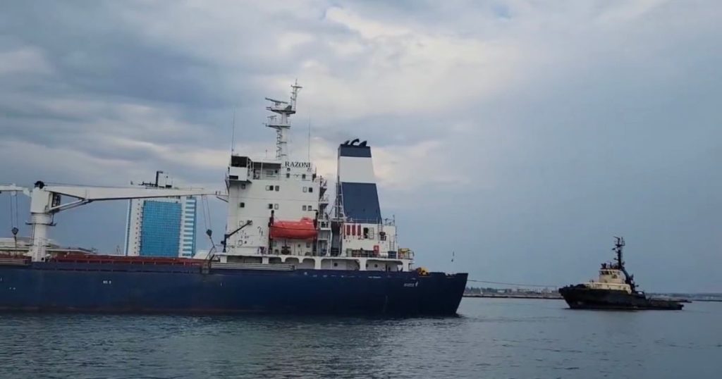Pierwszy statek z ukraińskim zbożem opuścił port Odessy