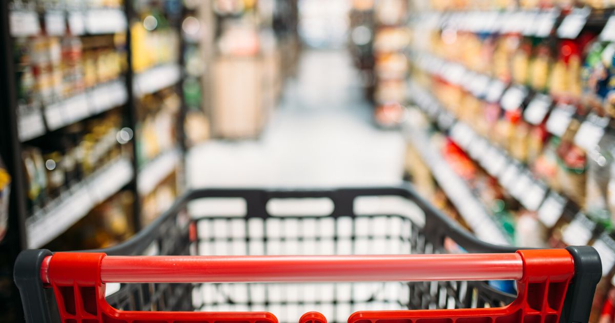 W VIII światowe ceny żywności utrzymały 2,5 letnie maksima, ale w kraju symbolicznie spadły