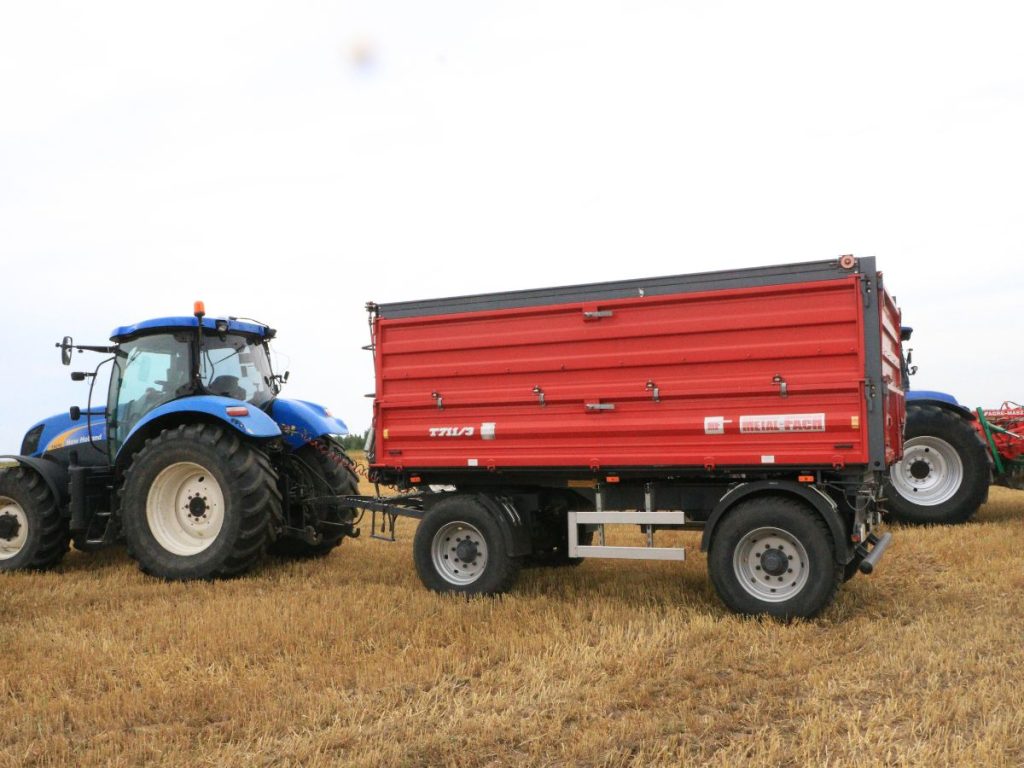 Raport rejestracji ciągników oraz przyczep w Polsce za grudzień 2025 roku. 4