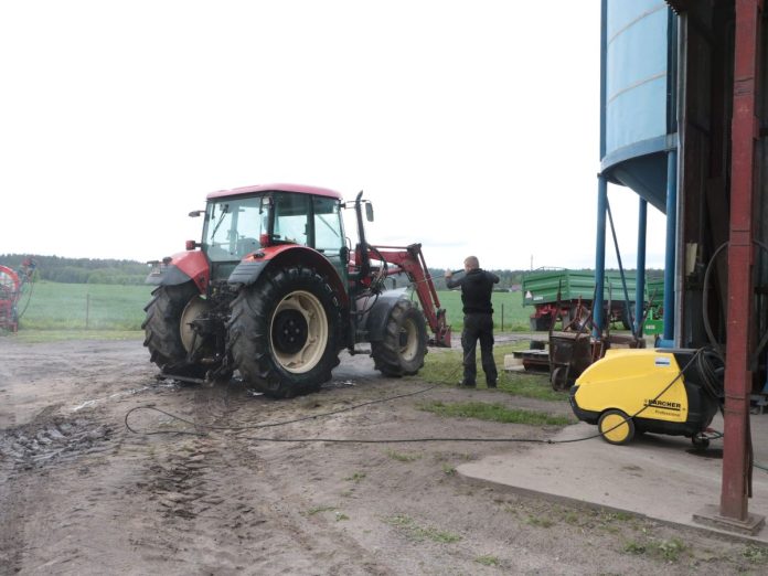 Konserwacja maszyn przed rolniczych na zimę