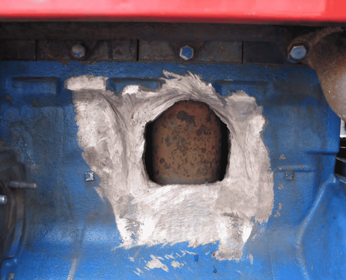 Od czego pęka blok silnika? Jak naprawić pęknięty blok?