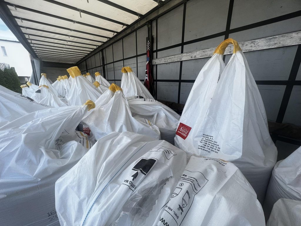 Idzie odwilż na rynku nawozów? KE wyciąga „bezpiecznik”, który może zbić ceny w 2026 roku