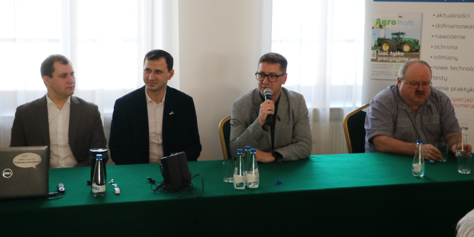 Adam Wachowski Two Rivers W muzeum rolnictwa o aktualnej sytuacji. Sprawdź jakie tematy poruszyli ...