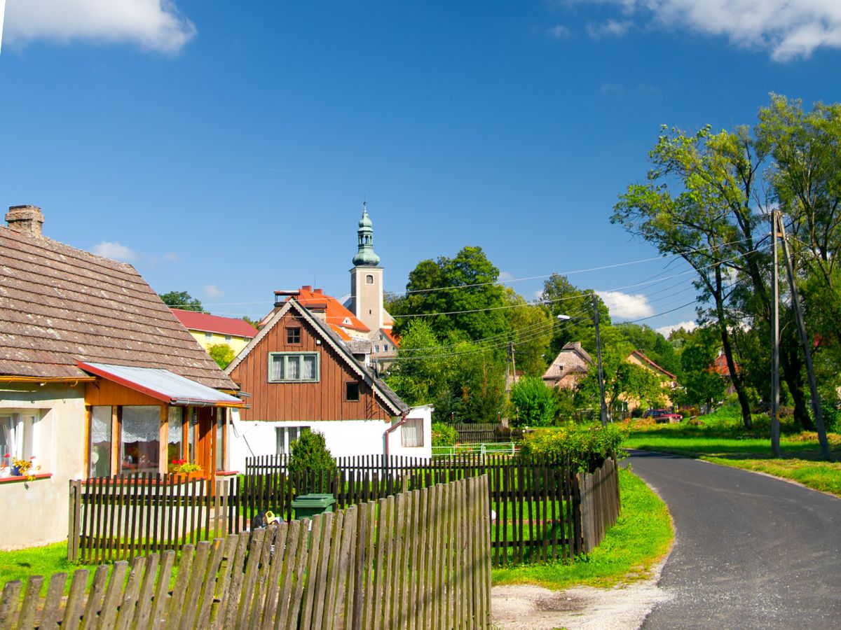 Masz 8 lat stażu jako sołtys? Odbierz 354 zł dodatku. KRUS przypomina o ważnym wniosku