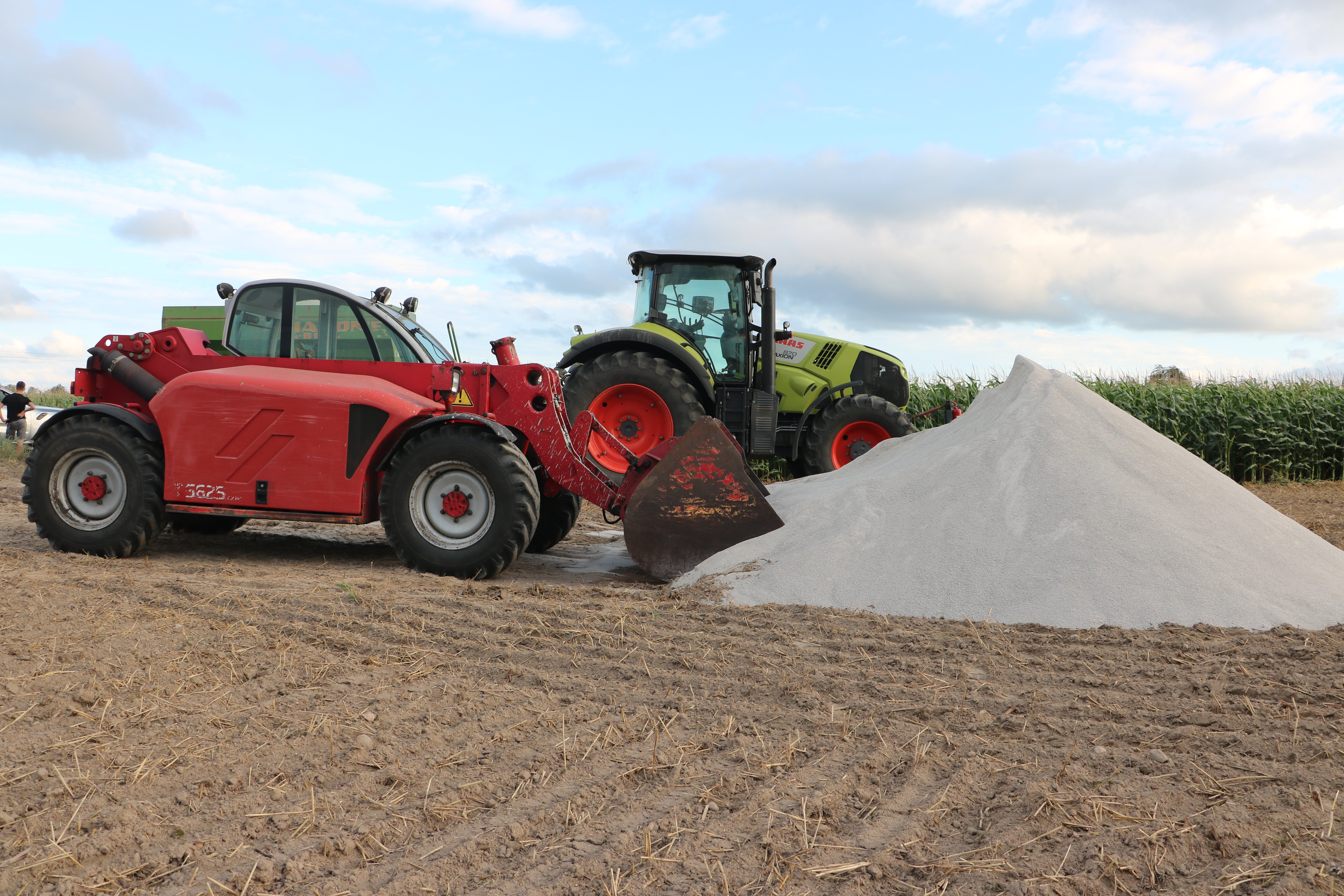 Zakwaszenie gleby – porady jak poprawić pH i zwiększyć żyzność gleby