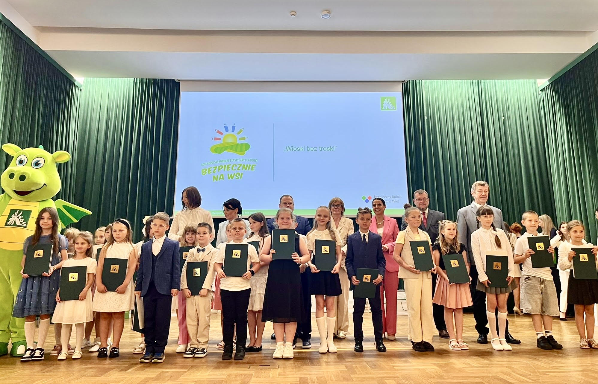 Młodzi Ambasadorzy Prewencji – Konkurs KRUS 2025: „Wioski bez troski”!