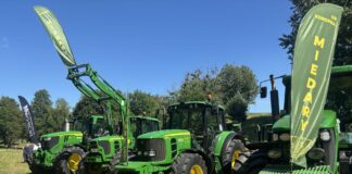 Zlot John Deere