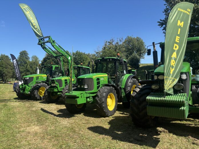 Zlot John Deere