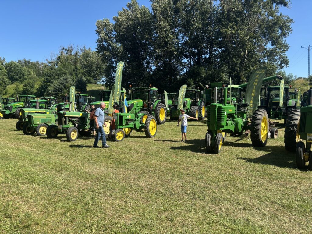 Zlot John Deere