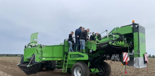 Jaki jednorzędowy kombajn do zbioru ziemniaka wybrać w 2025 roku?