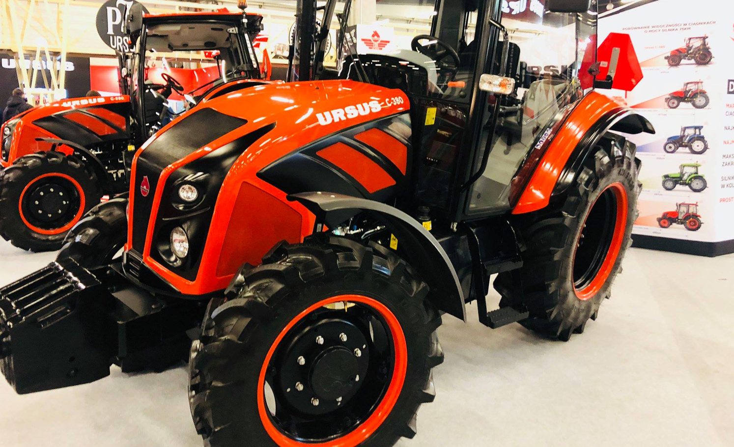 Ile koni mechanicznych ma ciągnik Ursus C-380?