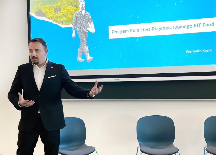 Fundacja Terra Nostra podczas FoodFakty Summit 2025 o odpowiedzialnej komunikacji rolnictwa regeneratywnego 5 Fundacja Terra Nostra podczas FoodFakty Summit 2025 o odpowiedzialnej komunikacji rolnictwa regeneratywnego