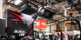 Bobcat Black Limited Edition V-Drive – limitowane ładowarki teleskopowe zaprezentowane podczas Agritechnica 2025 Bobcat Black Limited Edition V-Drive – limitowane ładowarki teleskopowe zaprezentowane podczas Agritechnica 2025