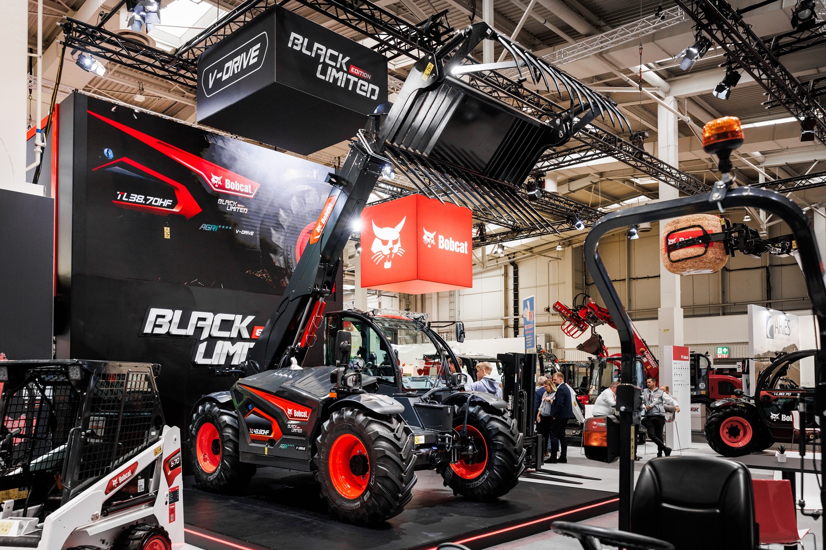 Bobcat Black Limited Edition V-Drive – limitowane ładowarki teleskopowe zaprezentowane podczas Agritechnica 2025