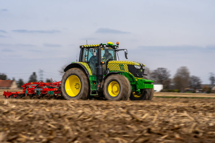 Finansowa debata. Jakie finansowanie ciągnika może się opłacać? Finansowa debata. Jakie finansowanie ciągnika może się opłacać?