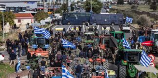Nasilają się protesty rolników w Grecji Protest rolników w Grecji