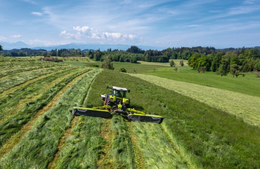 Dotacje 2025 na maszyny do zbioru pasz. Sprawdź, jak wykorzystać ofertę FIRST CLAAS 4 Dotacje 2025 na maszyny do zbioru pasz. Sprawdź, jak wykorzystać ofertę FIRST CLAAS