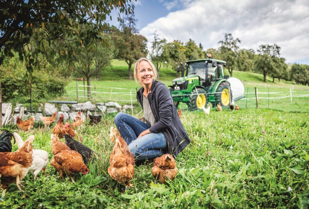 Małe ciągniki John Deere do hodowli zwierząt 4 Małe ciągniki John Deere do hodowli zwierząt