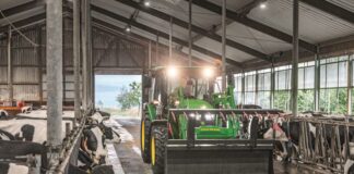 Małe ciągniki John Deere do hodowli zwierząt