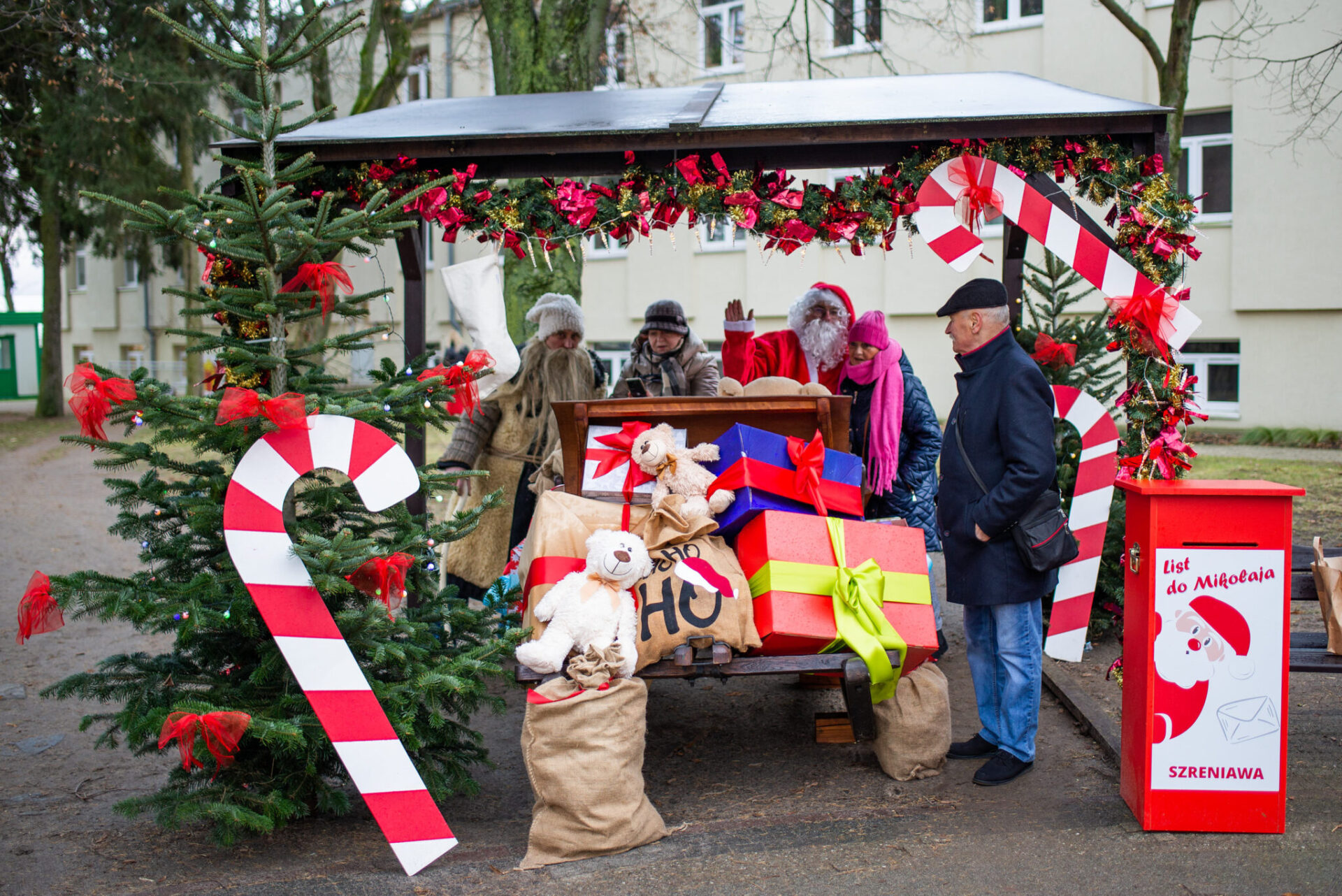 Jarmark bożonarodzeniowy w Szreniawie 2025 już w ten weekend! Sprawdź szczegóły!