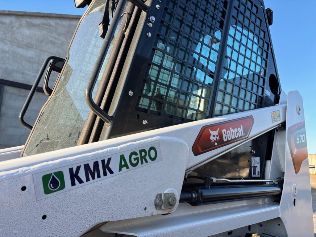 Miniładowarka - kompaktowy pomocnik w gospodarstwie 6 Miniładowarka - kompaktowy pomocnik w gospodarstwie