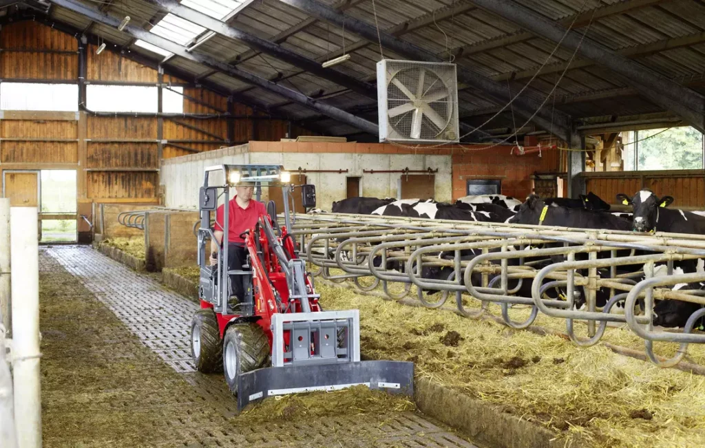 Miniładowarka - kompaktowy pomocnik w gospodarstwie 5 Miniładowarka - kompaktowy pomocnik w gospodarstwie