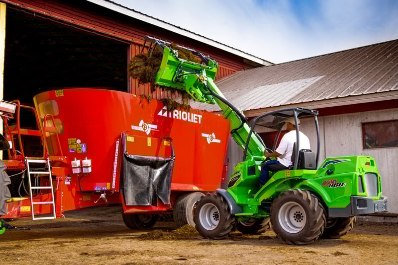 Miniładowarka - kompaktowy pomocnik w gospodarstwie 10 Miniładowarka - kompaktowy pomocnik w gospodarstwie