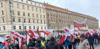Warszawa: protest rolników 9 stycznia. Relacja, postulaty i kulisy wejścia do KPRM