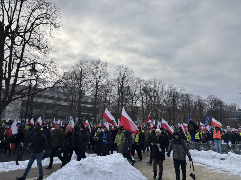 Warszawa: protest rolników 9 stycznia. Relacja, postulaty i kulisy wejścia do KPRM