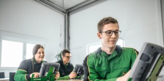 Zima to dla rolników najlepszy sezon na edukację [John Deere]