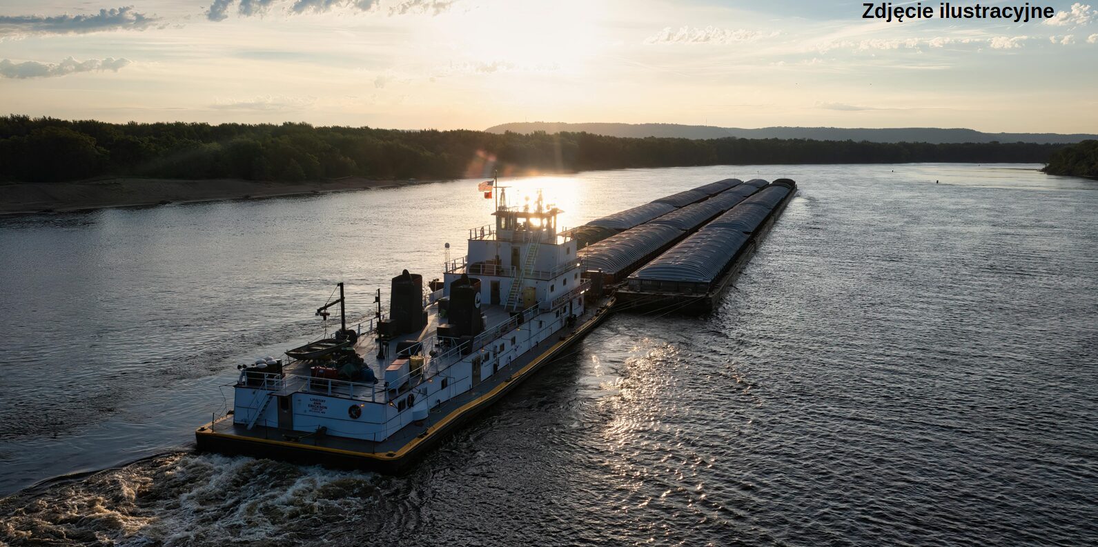 Pilne: Ukraińska barka z nawozem zatonęła na Dunaju. Czy dojdzie do skażenia?
