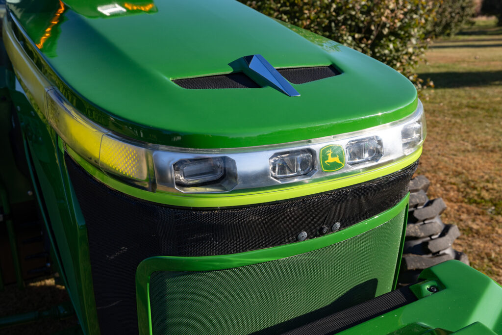 John Deere dla rolnictwa - technologie niskoemisyjne i bezemisyjne