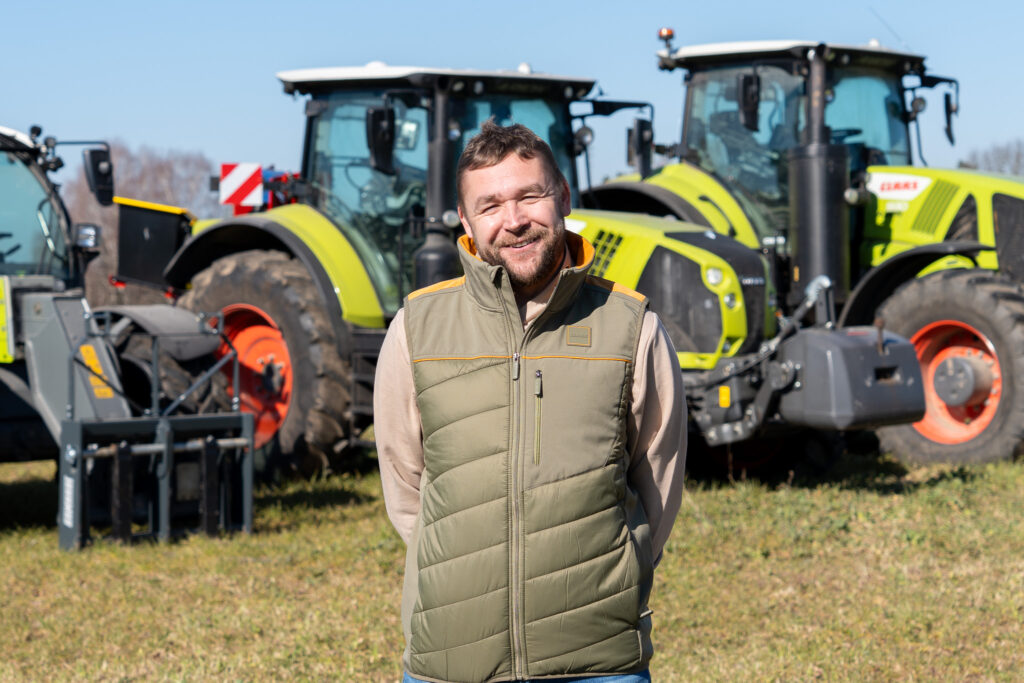 Co rolnik oraz usługodawca cenią u dealera maszyn rolniczych?