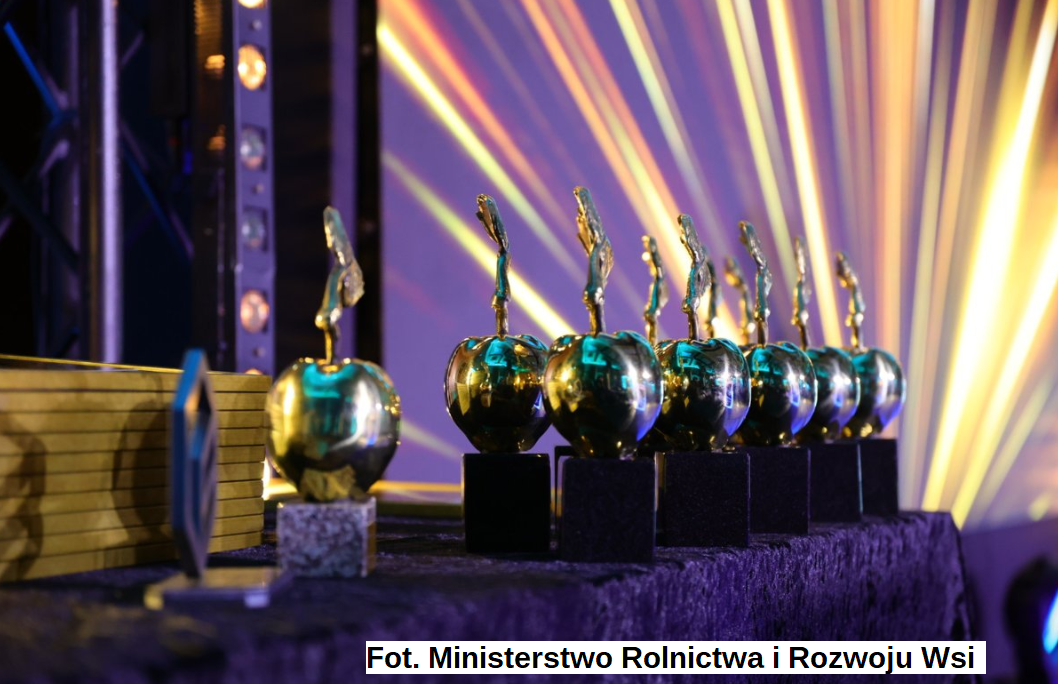 „Złote Jabłka” rozdane! Poznaj laureatów XXXII edycji konkursu Rolnik – Farmer Roku