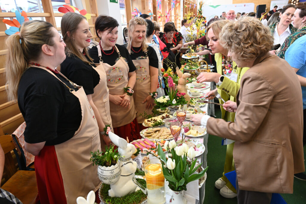 Utarto blisko 100 kg CHRZANU! Finał konkursu „Tarcie chrzanu w Chrzanie 2026”