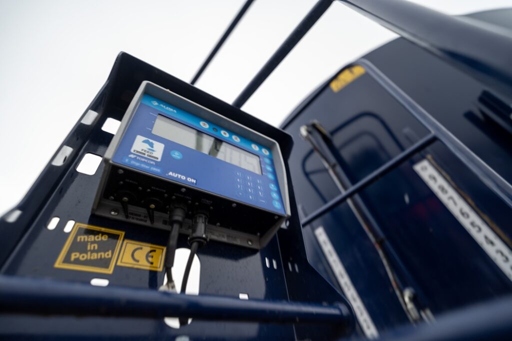 Paszowóz – serce żywienia w oborze 3 Paszowóz – serce żywienia w oborze