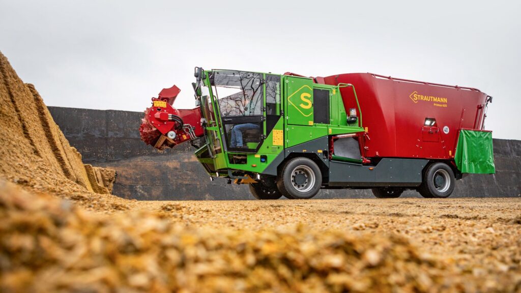 Paszowóz – serce żywienia w oborze 6 Paszowóz – serce żywienia w oborze