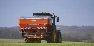 Polscy rolnicy masowo alarmują: w składach brakuje RSM-u