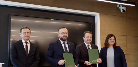 Systemy bezzałogowe – Uniwersytet Przyrodniczy w Poznaniu i Wojskowe Zakłady Lotnicze Nr 2 S.A. łączą siły