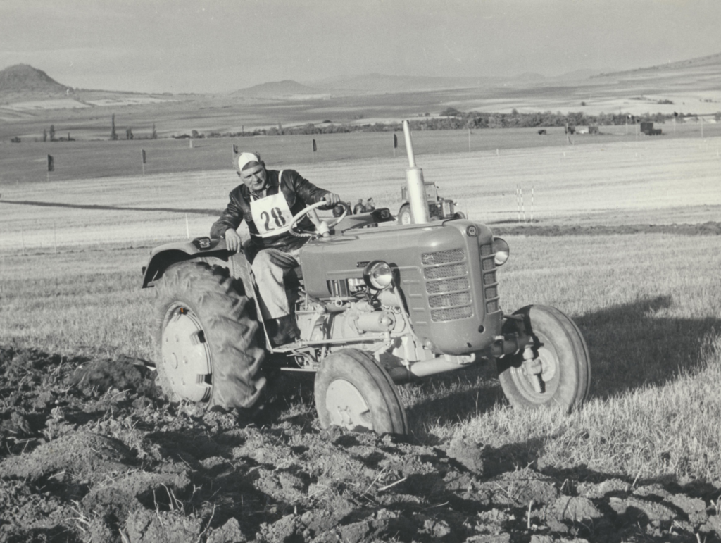 80 lat marki ZETOR. Od modelu Z 25 do nowoczesnej Serii 6 2 80 lat marki ZETOR. Od modelu Z 25 do nowoczesnej Serii 6