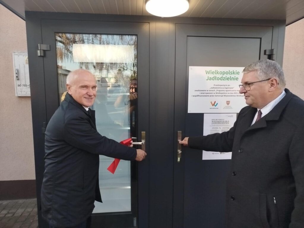 Podziel się jedzeniem – nowe jadłodzielnie na terenie Wielkopolski w walce z marnowaniem żywności 2 Podziel się jedzeniem