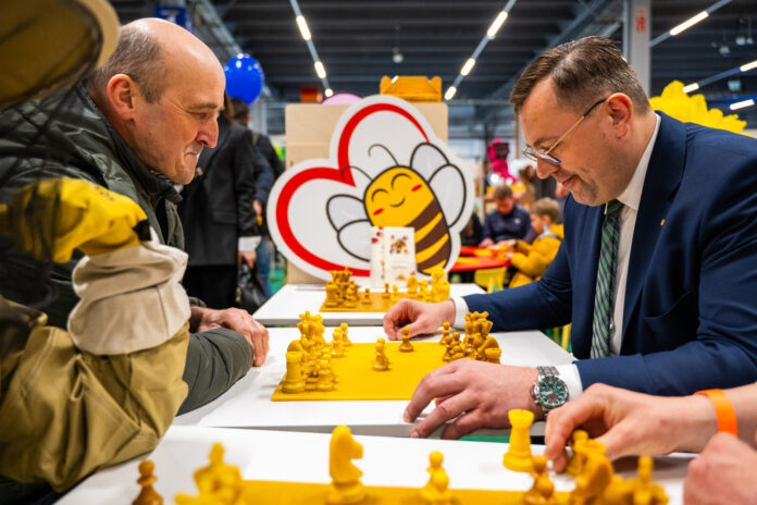 Expo2Bee