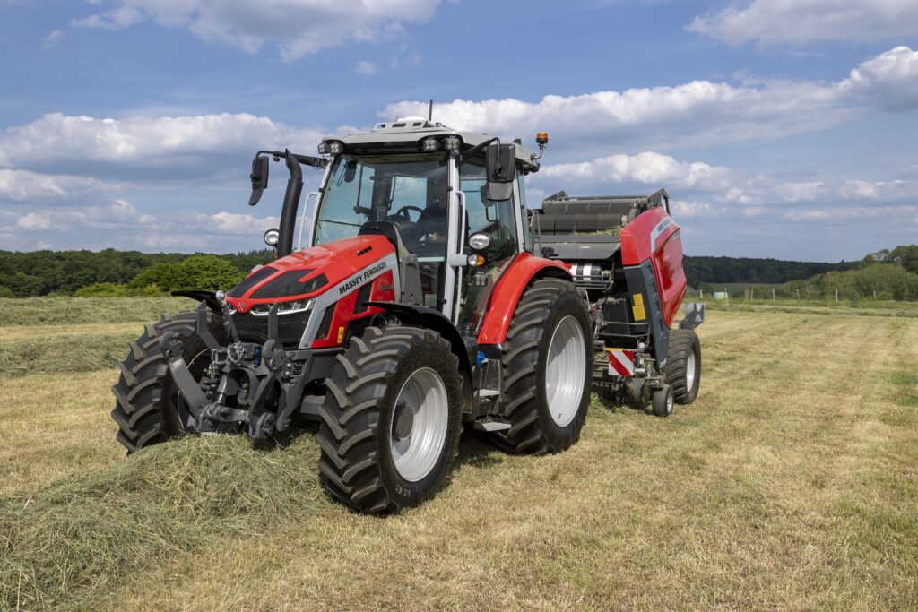 Przekładnia w ciągniku – CVT vs. PowerShift.