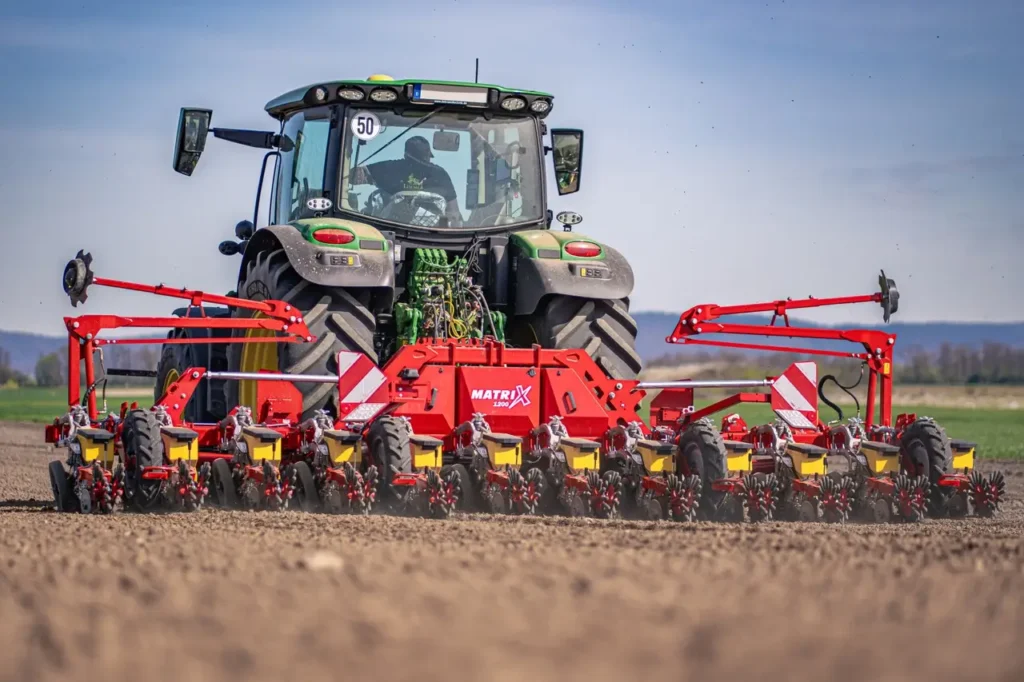 Burak cukrowy – jak zmieniały się technologie siewu? 1 burak cukrowy technologie siewu